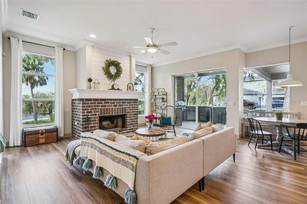 Photo of 11325 HIDDEN VALLEY LANE