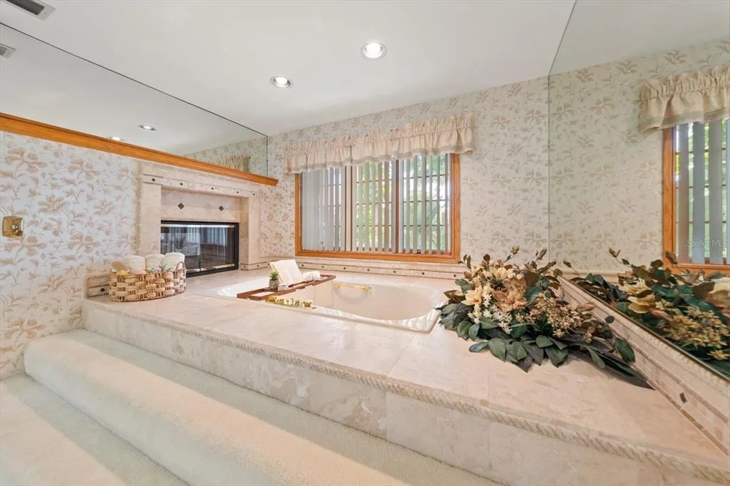 Photo of 220 HARBOR VIEW LANE