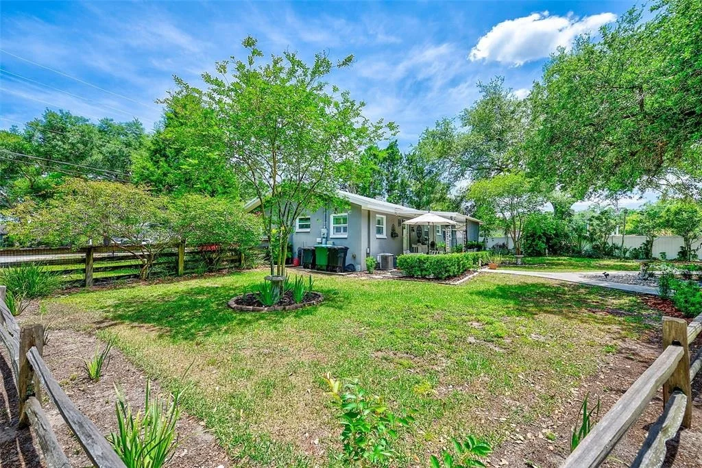 Photo of 175 RIVIERE ROAD