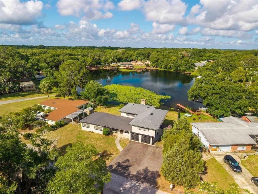 Photo of 710 TWIN OAKS LANE