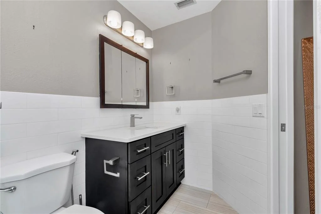 Photo of 814 OAK ROAD