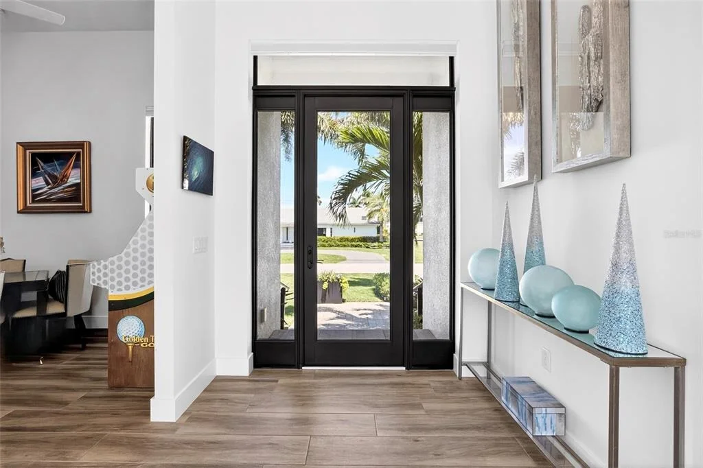 Photo of 125 COLONY POINT DRIVE