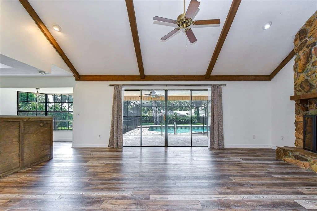 Photo of 1101 OAKRIDGE MANOR DRIVE