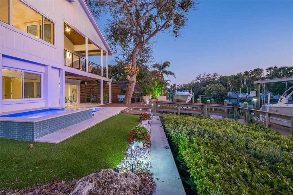 Photo of 4938 COMMONWEALTH DRIVE