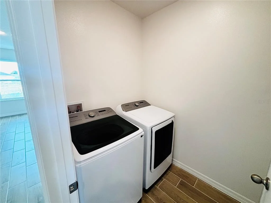 Photo of 616 BROADOAK DRIVE