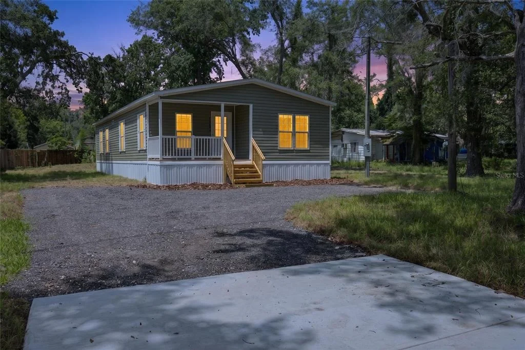 Photo of 17475 TAVERN ROAD