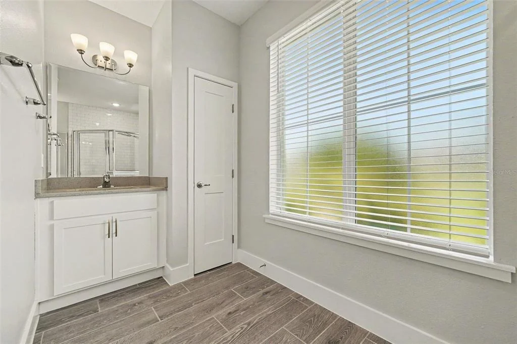 Photo of 3087 SILVERMINES AVE