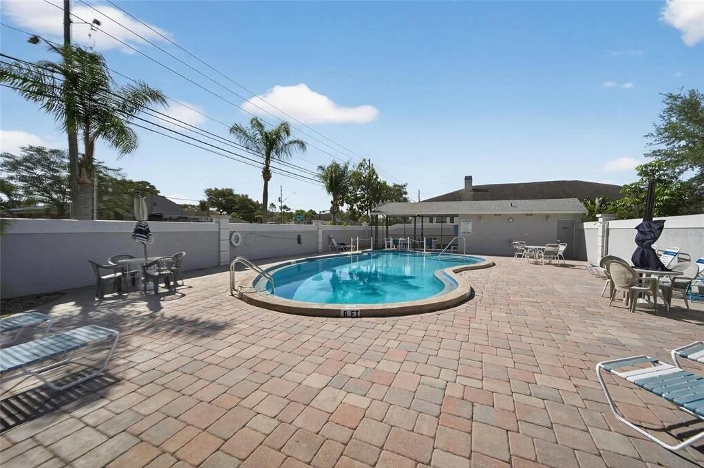 Photo of 2369 BEVERLY DRIVE