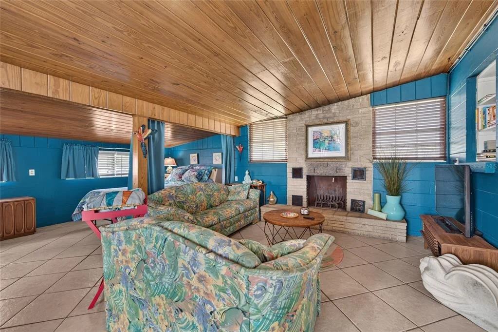 Photo of 102 ESSEX DRIVE