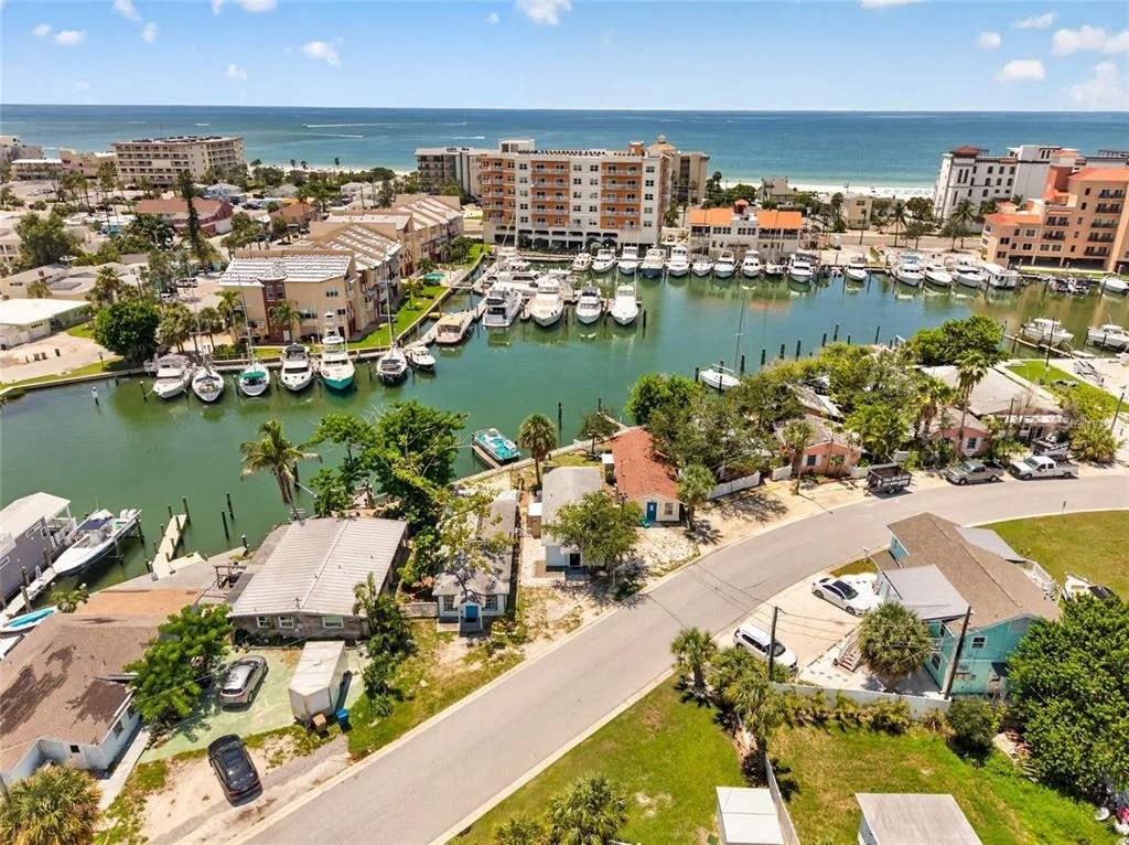 Photo of 331 BOCA CIEGA DRIVE
