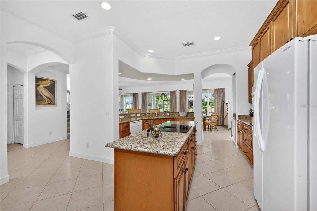 Photo of 3341 SUNSET KEY CIRCLE