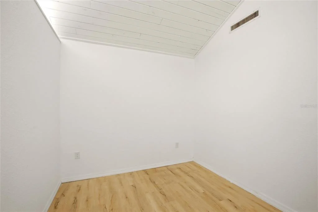 Photo of 8315 REVELS ROAD