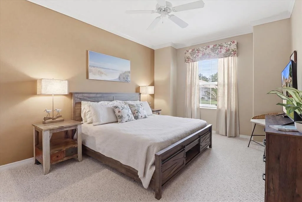 Photo of 1096 W DIAMOND SHORE LOOP