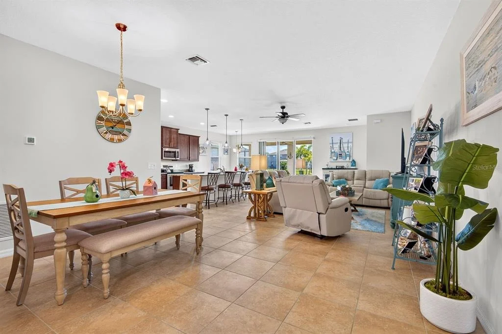 Photo of 6435 DEVESTA LOOP