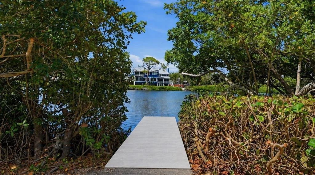 Photo of 7723 SANDERLING ROAD