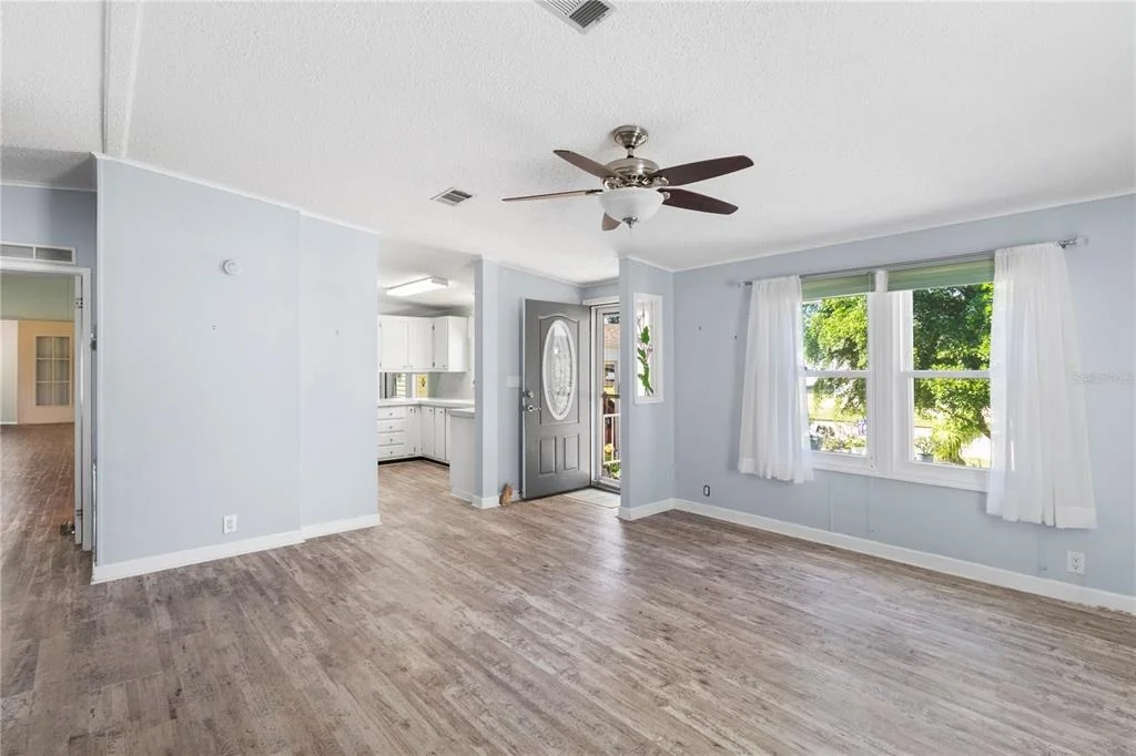 Photo of 190 NIGHTINGALE CIRCLE