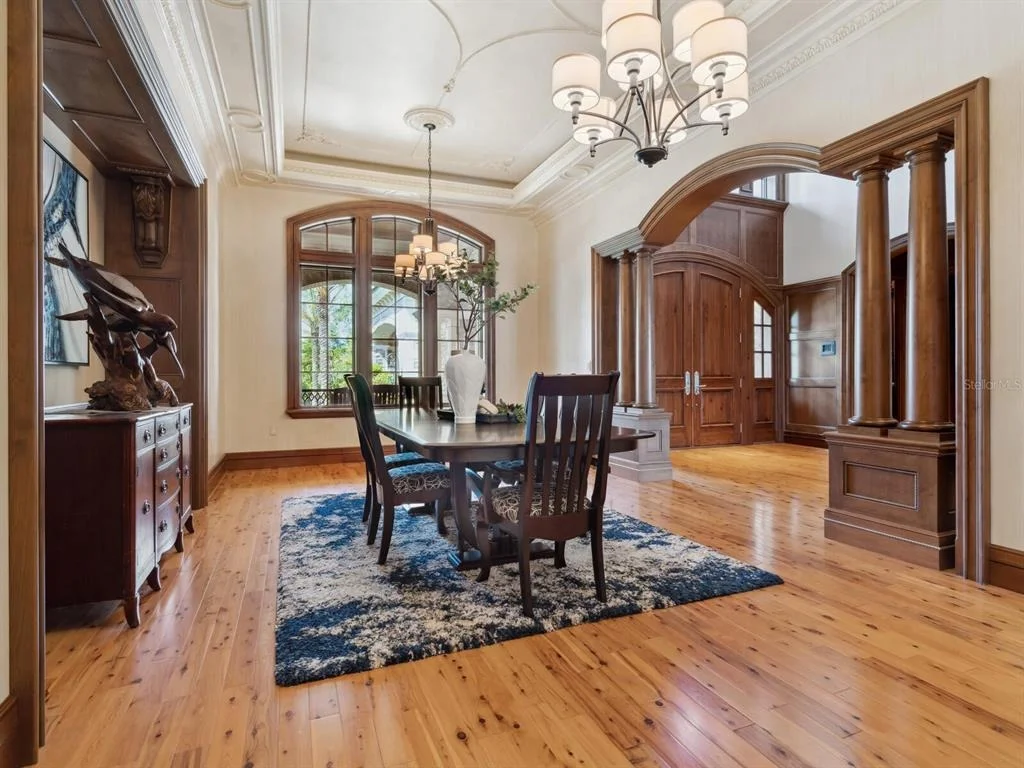 Photo of 1423 HILLVIEW DRIVE