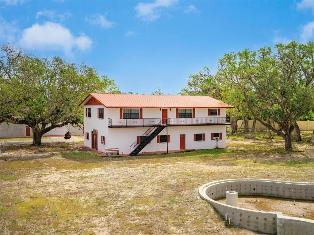 Photo of 600 N JACKSON ROAD