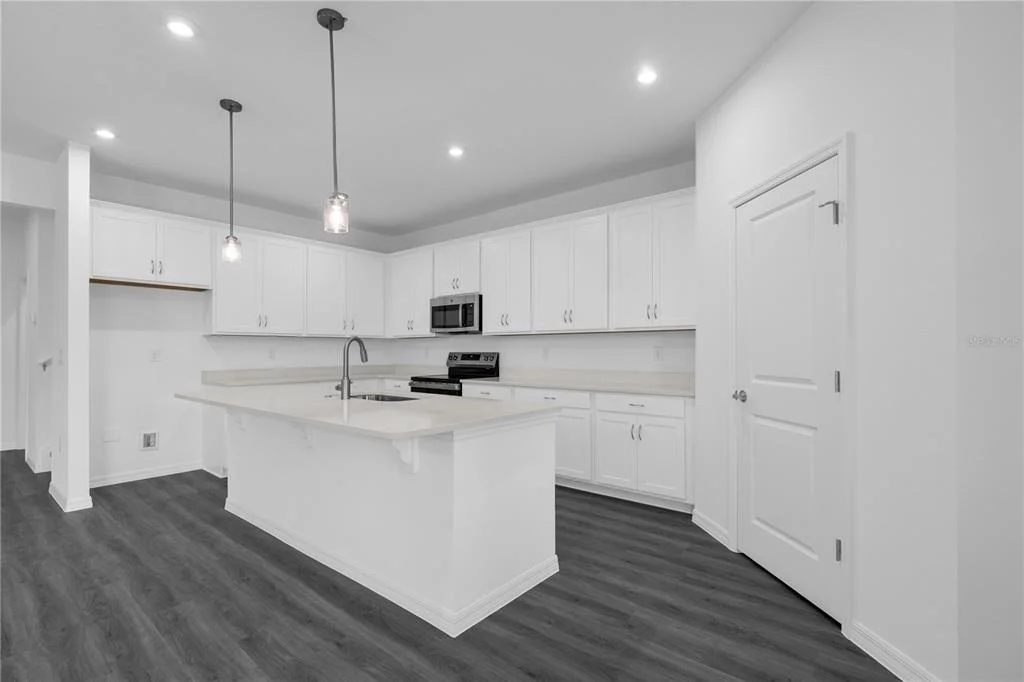 Photo of 1812 HORSETAIL DRIVE