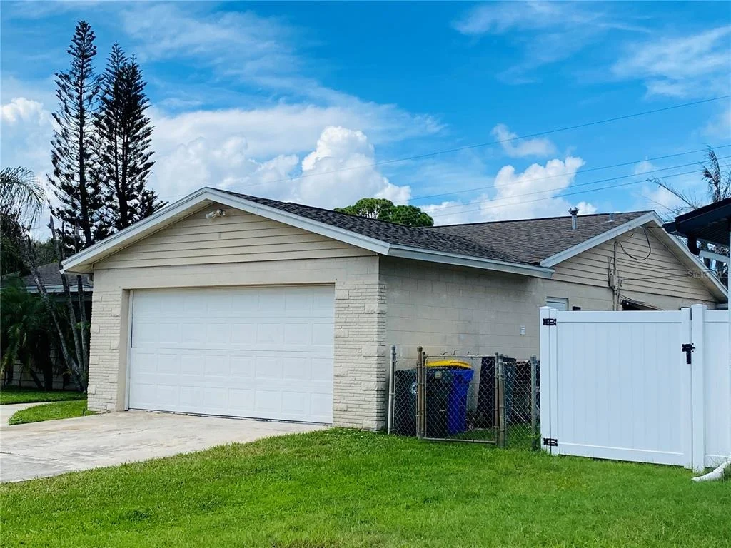 Photo of 978 NAGLE DRIVE