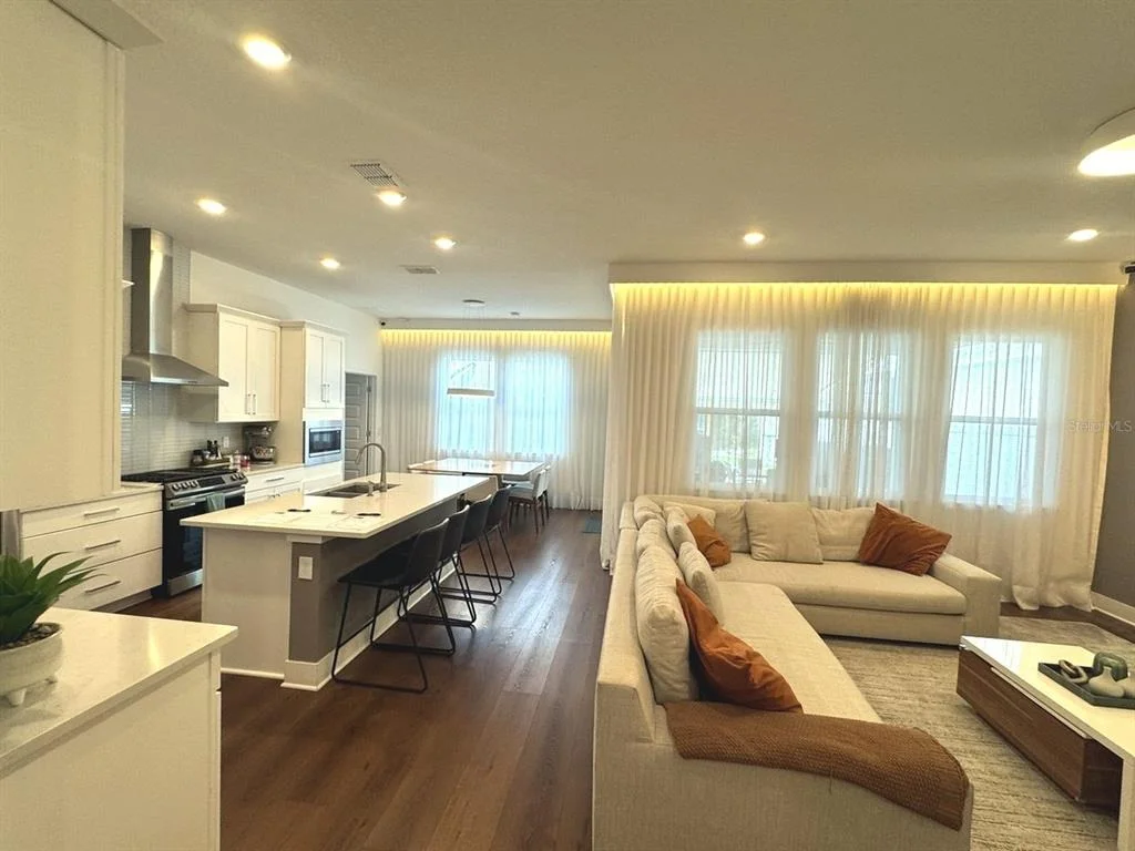 Photo of 14931 LEBEAU LOOP
