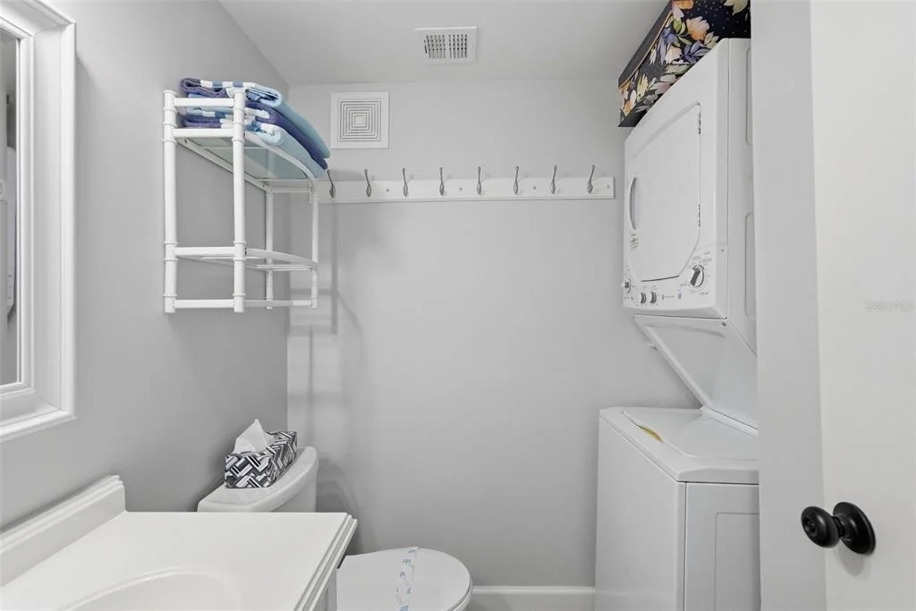 Photo of Unit F at 175 MEDALLION BOULEVARD