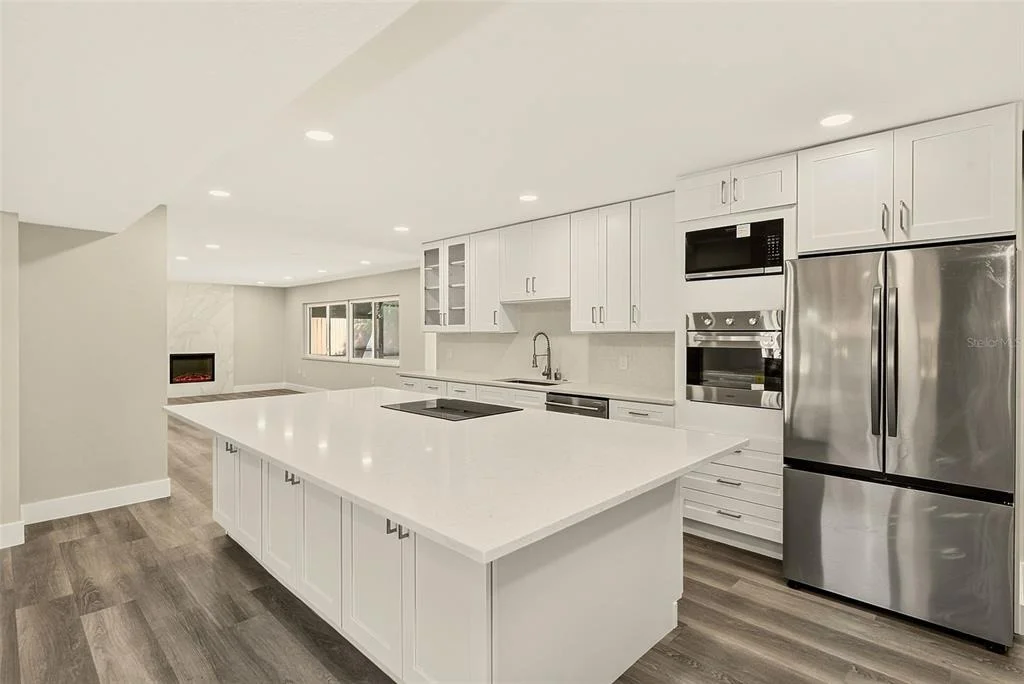 Photo of 1595 OAK LANE