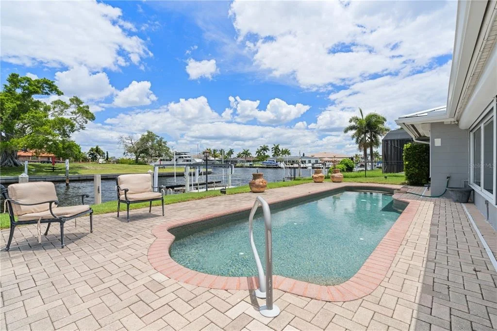 Photo of 2211 PALM TREE DRIVE