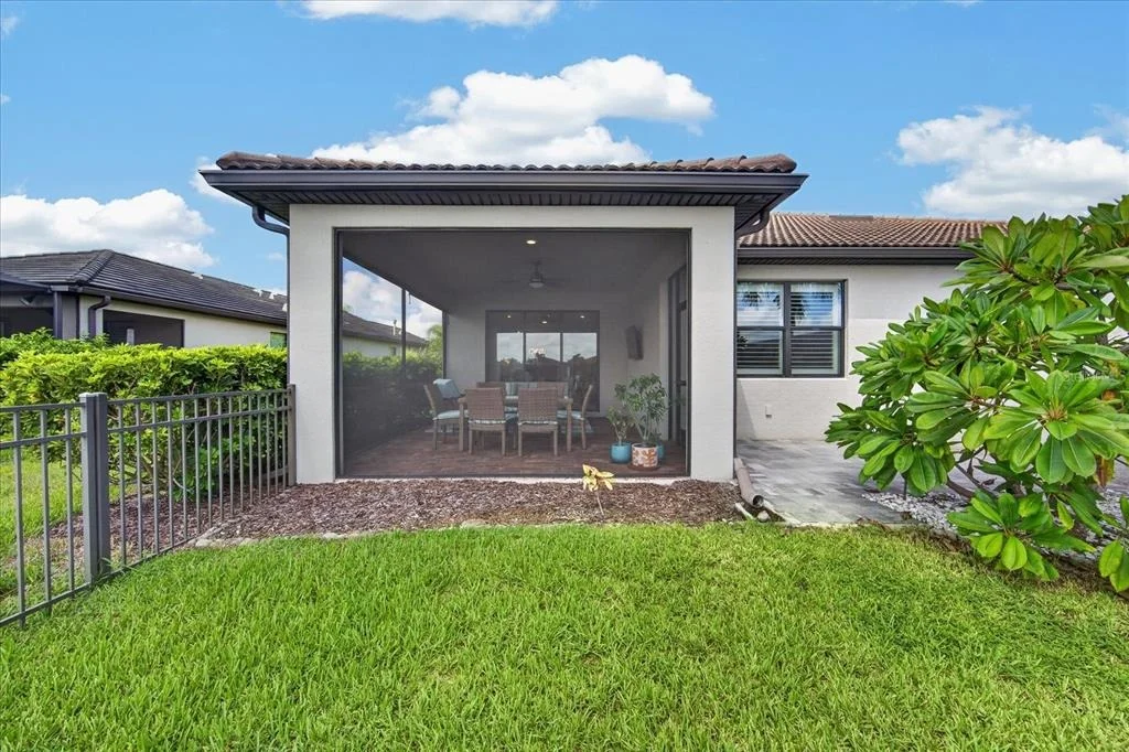 Photo of 6927 HOLBROOK COVE