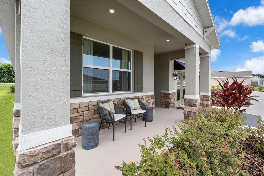 Photo of 843 PEBBLE CREST LANE