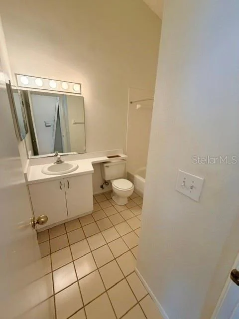 Photo of 950 WATERSIDE LANE