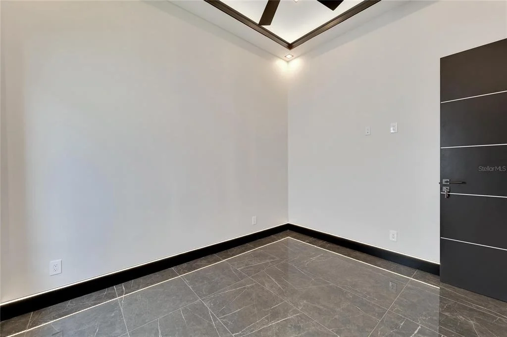 Photo of 6540 SIMONE SHORES CIRCLE