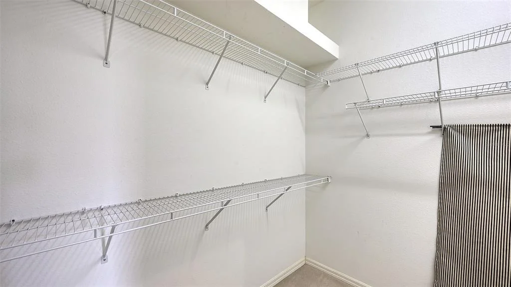 Photo of 335 PARK TRACE BOULEVARD