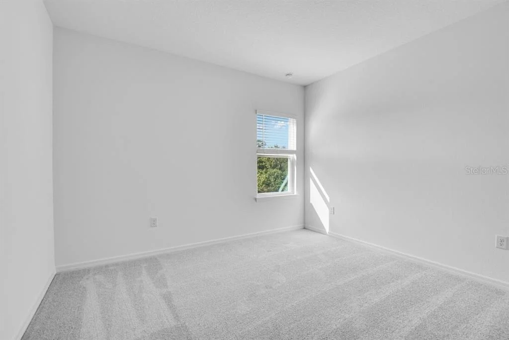 Photo of 846 JUNONIA BOULEVARD