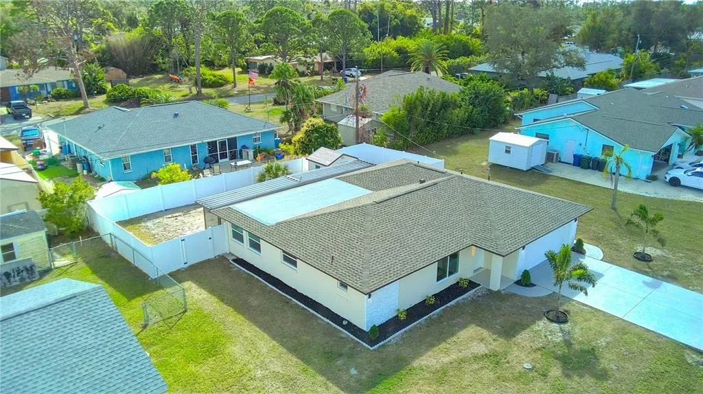Photo of 1461 ROYAL ROAD