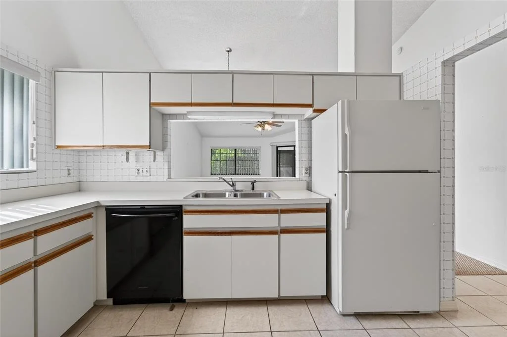 Photo of 2369 BEVERLY DRIVE