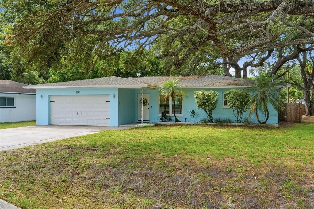 Photo of 2140 NE COACHMAN ROAD