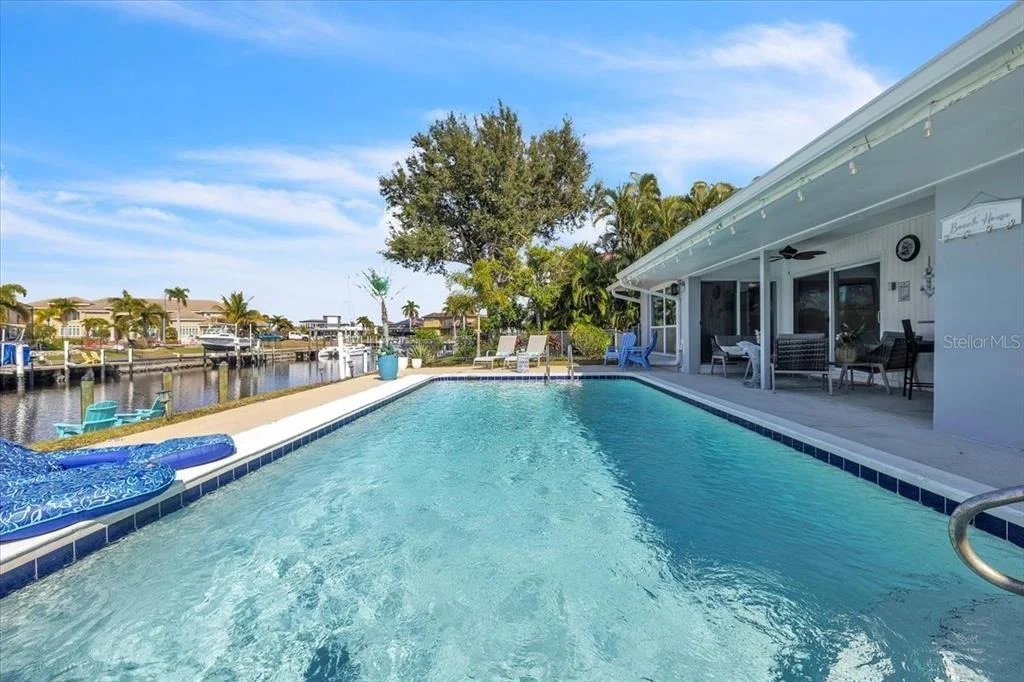 Photo of 2424 ROSA LANE