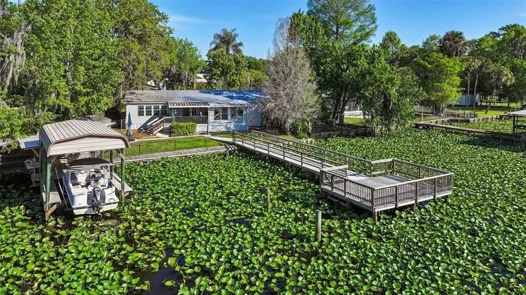 Photo of 334 PARADISE CIRCLE