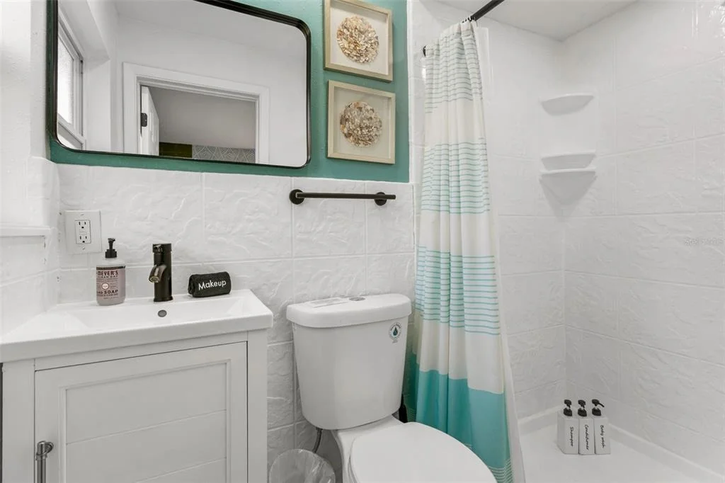 Photo of 412 DEVILLE DRIVE E