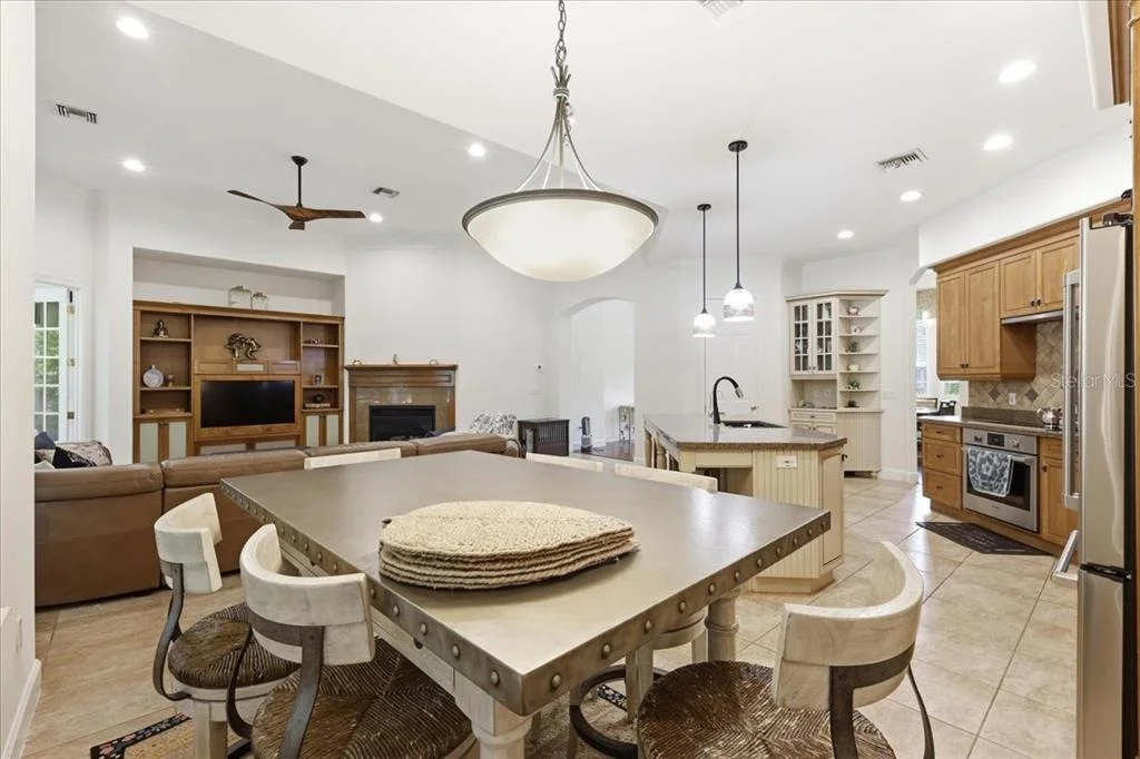 Photo of 6124 FOXFIELD COURT