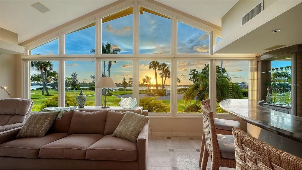 Photo of 321 LOOKOUT POINT DRIVE