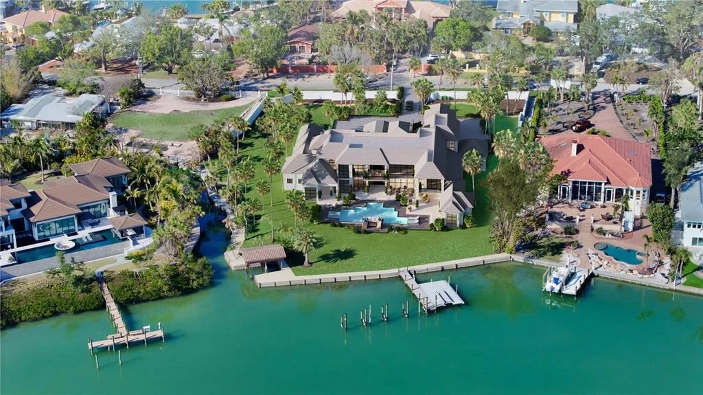 Photo of 684 FREELING DRIVE