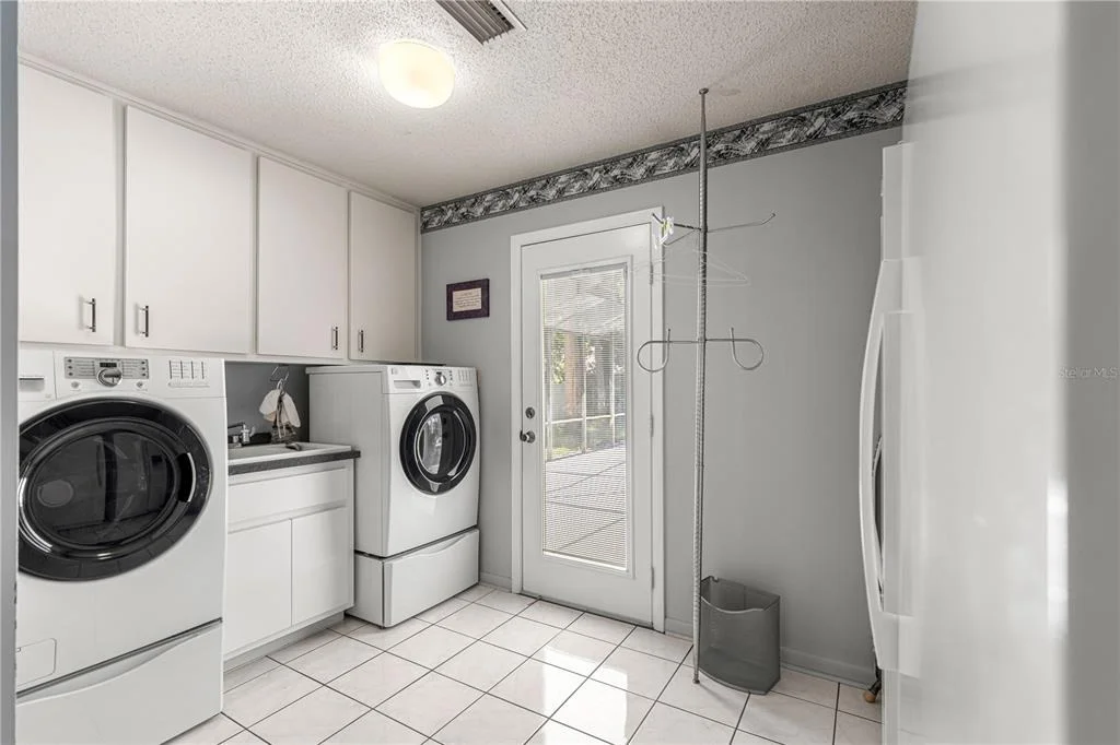 Photo of 3963 SE 15TH STREET