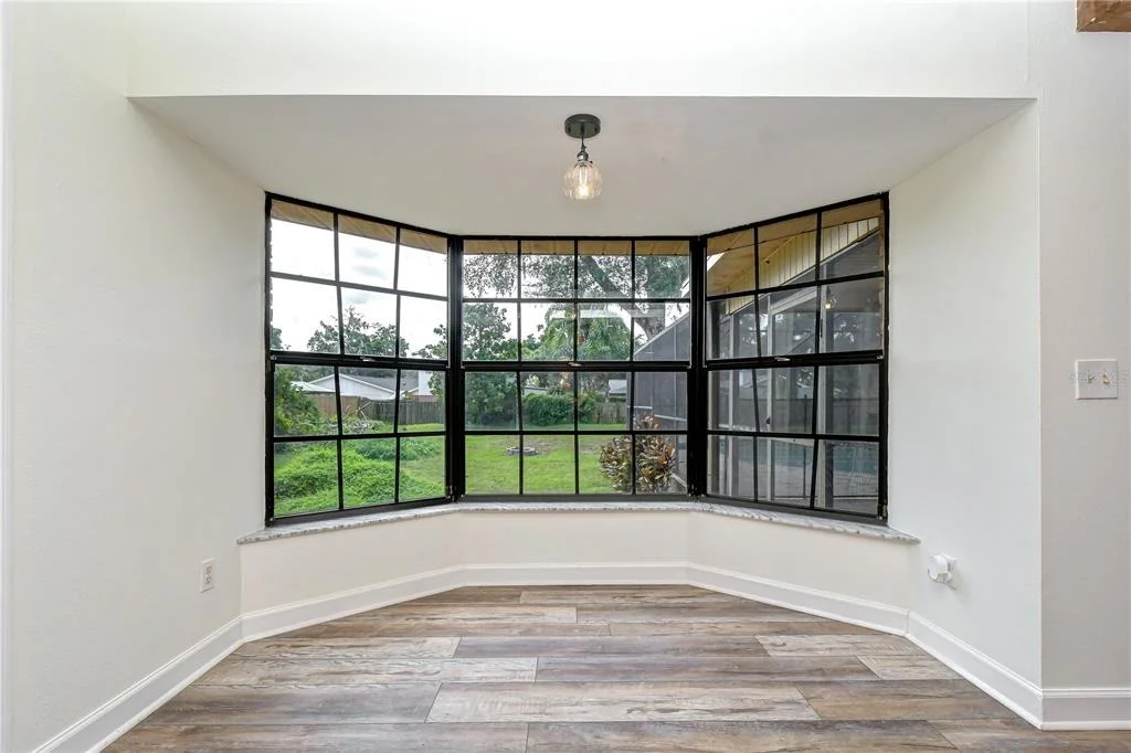 Photo of 1101 OAKRIDGE MANOR DRIVE