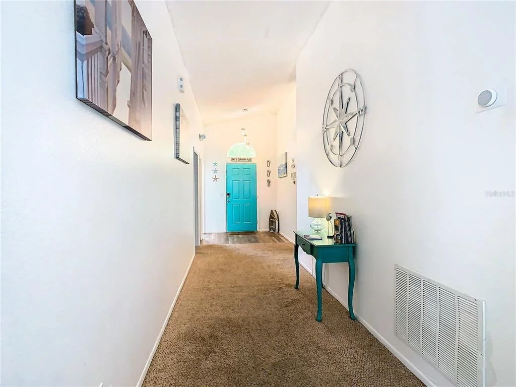 Photo of 114 CASTLEMAIN CIRCLE