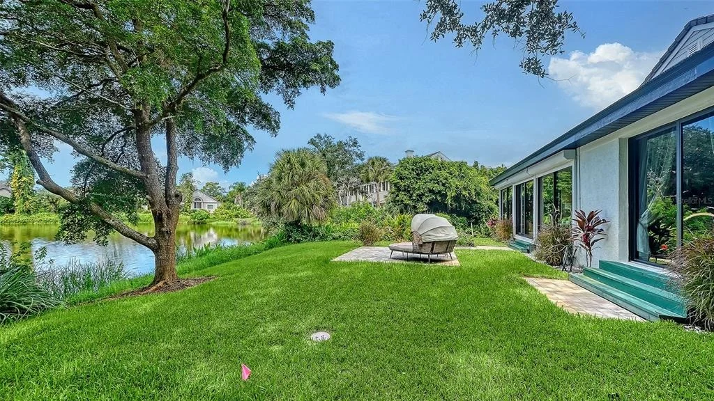 Photo of 17 BAYHEAD LANE