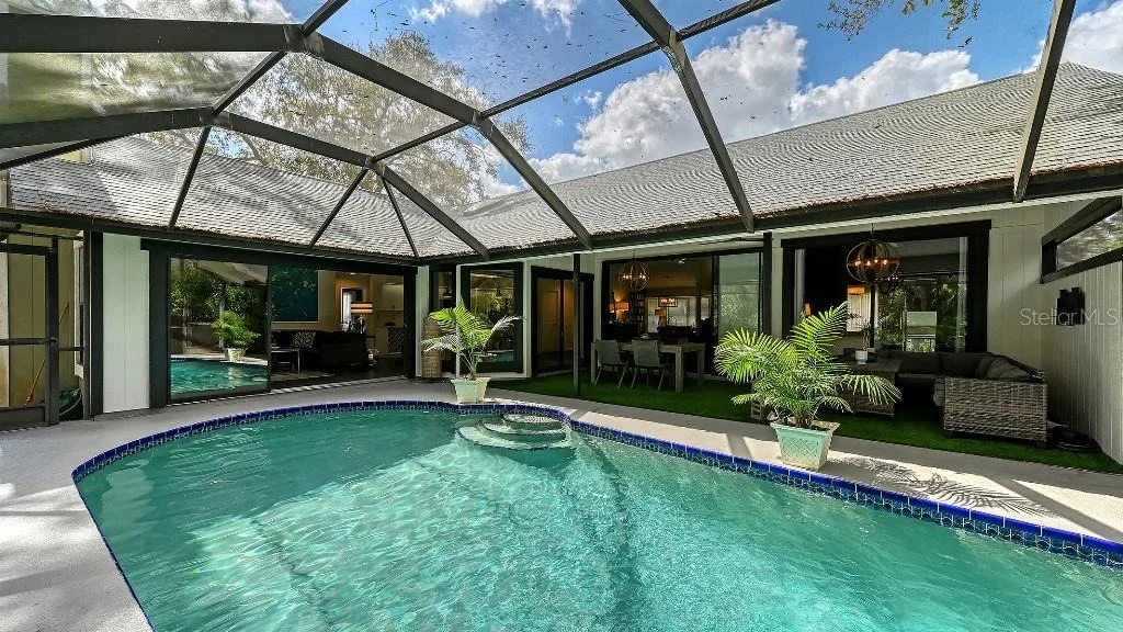 Photo of 721 FORESTVIEW DRIVE