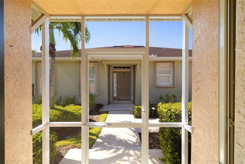 Photo of 292 CAPULET DRIVE