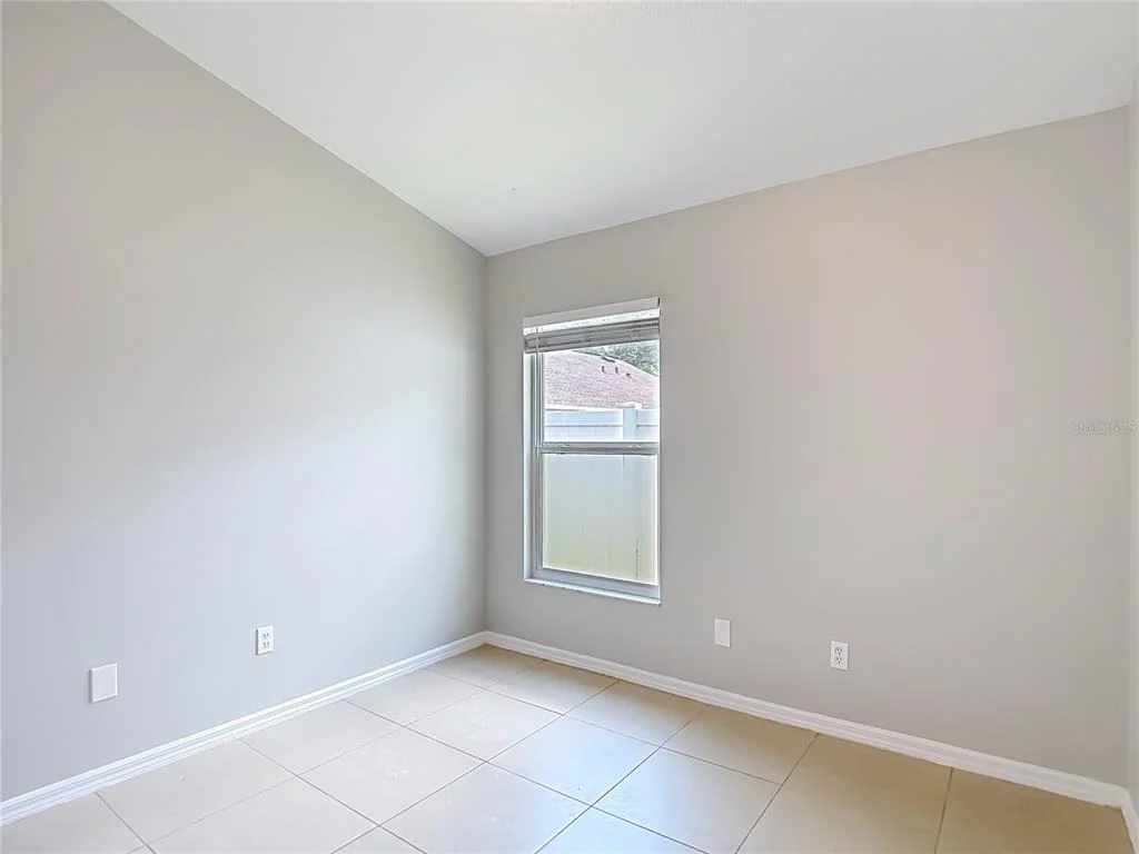 Photo of 805 LESA GLEN PLACE